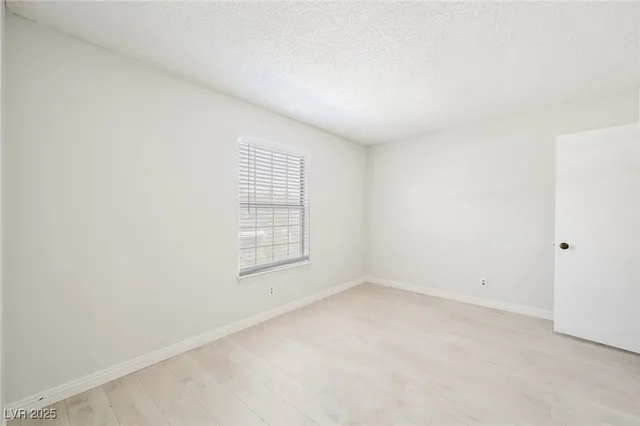 $1,290 | 3823 South Maryland Parkway, Unit J7, Las Vegas, NV 89119