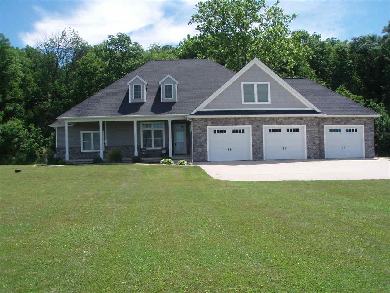 3752 Elm Road Bremen, IN 46506 - Photo 1 of 19