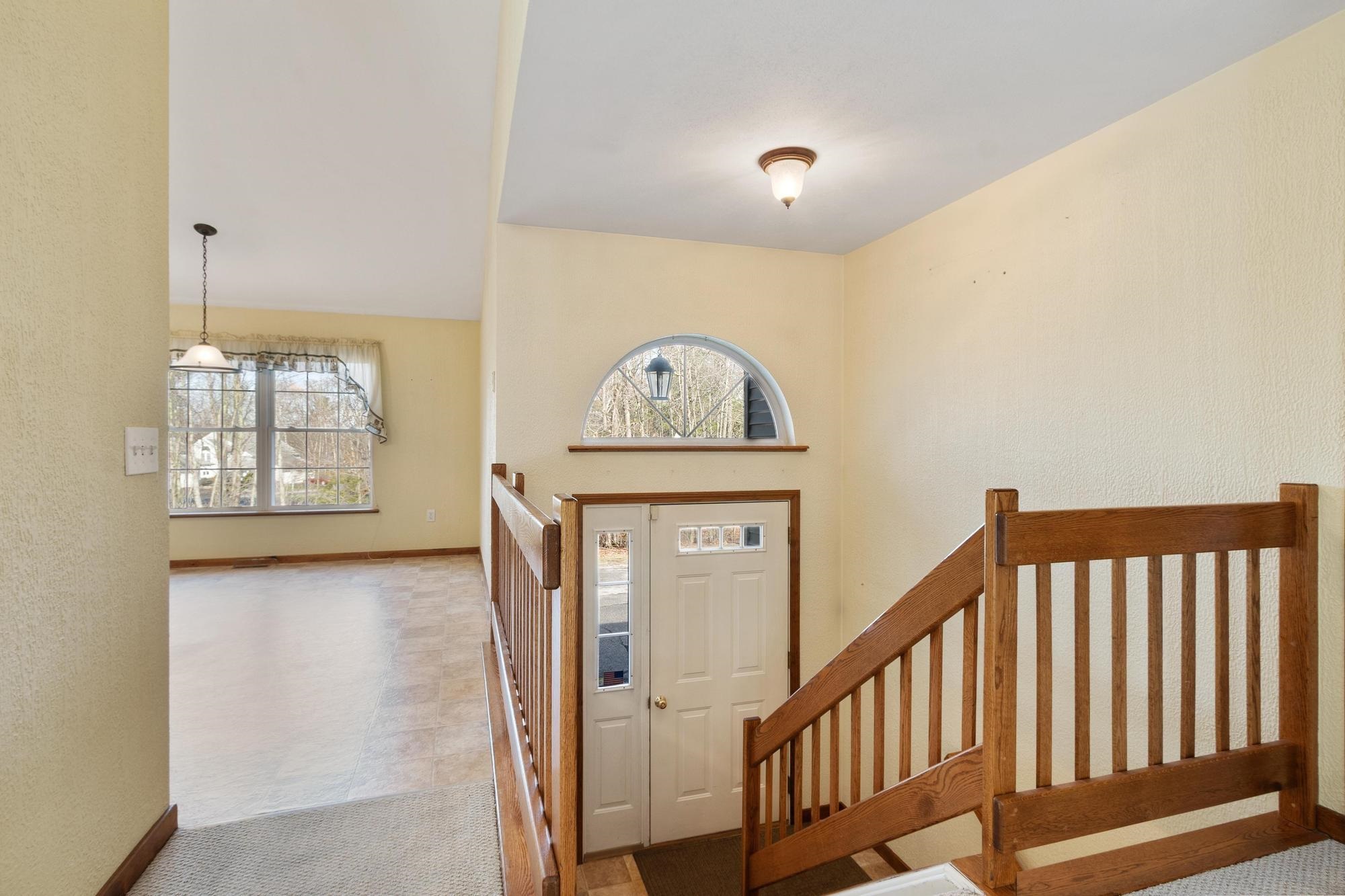 7 Edna Lane Atkinson, NH 03811 - Photo 4 of 51 Gallery Image 4