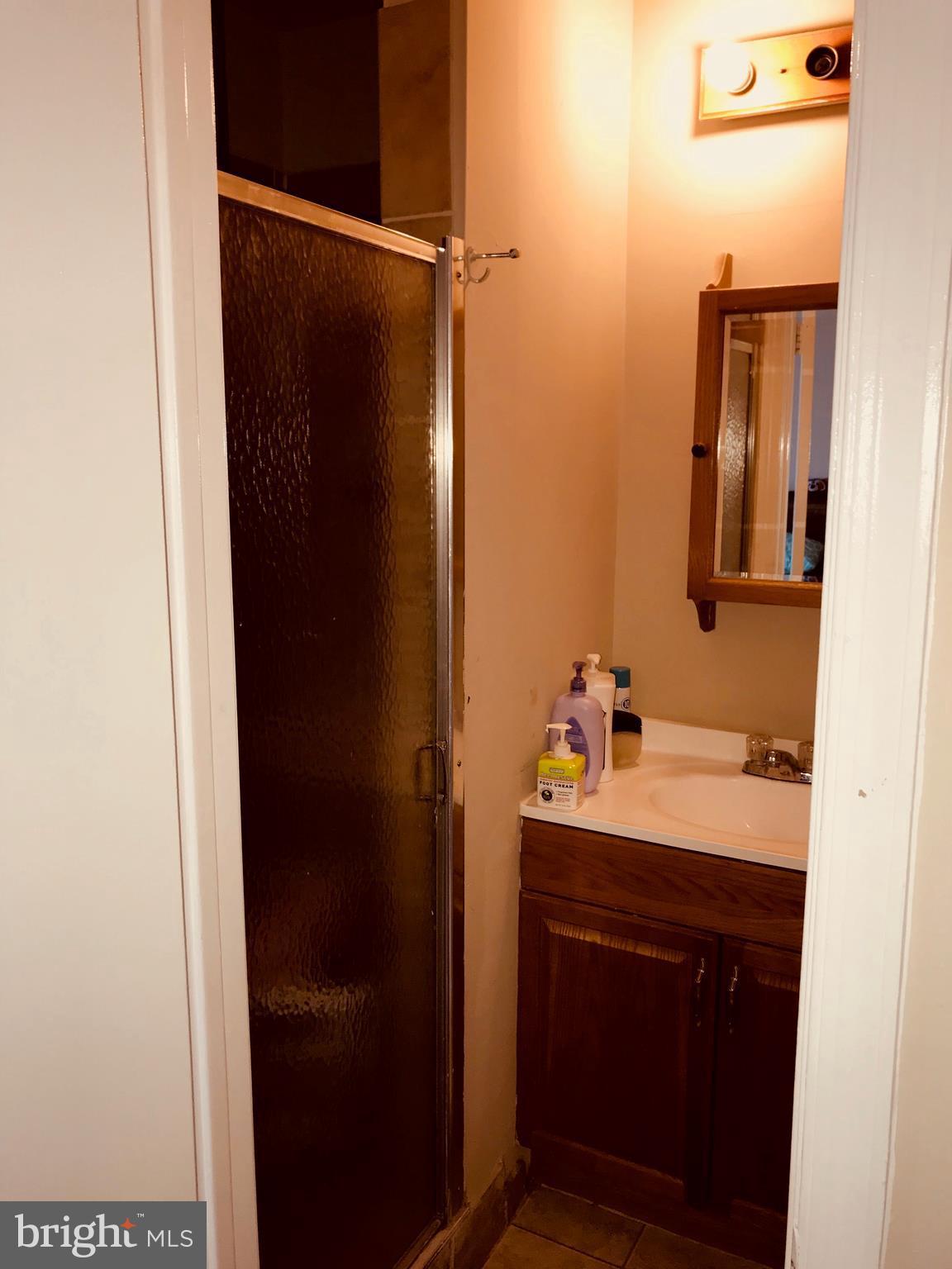 9129 Glenville Road Silver Spring, MD 20901 - Photo 16 of 19 Bath (Master)
