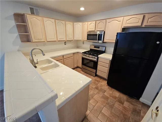 $2,195 | 101 Sea Breeze Lane, Boulder City, NV 89005