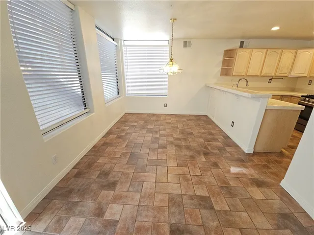 $2,195 | 101 Sea Breeze Lane, Boulder City, NV 89005