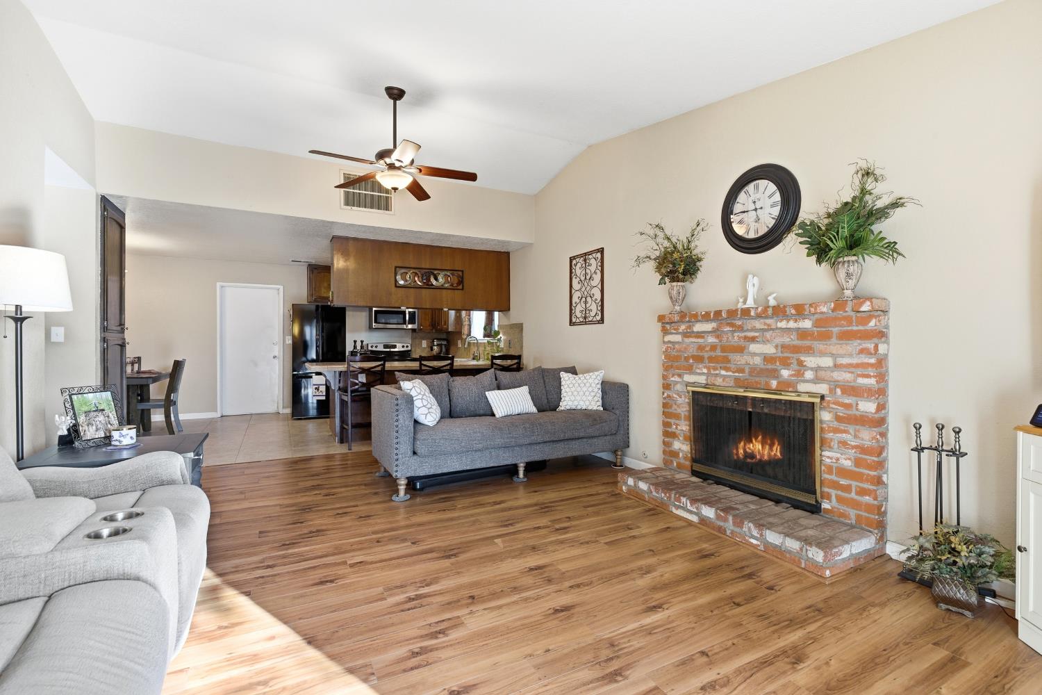 1520 Mable Avenue Modesto, CA 95355 - Photo 11 of 34