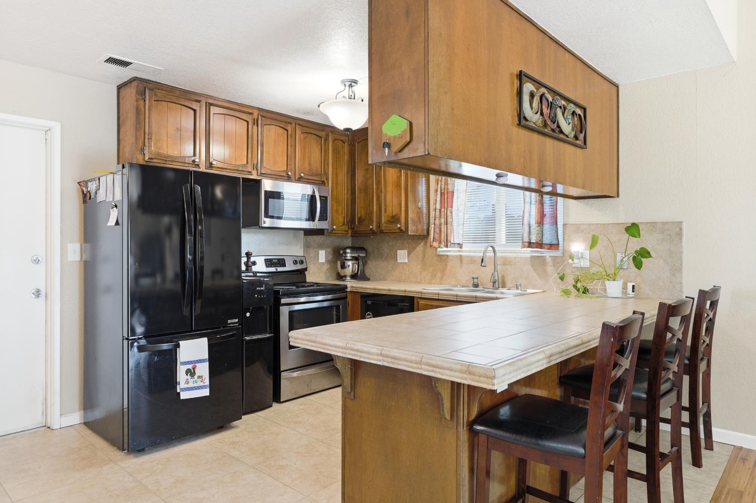 1520 Mable Avenue Modesto, CA 95355 - Photo 12 of 34