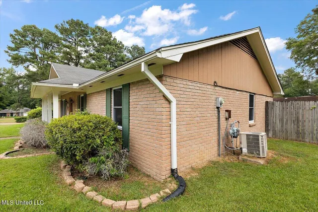 $155,000 | 605 Upper Darby Road, Jackson, MS 39212