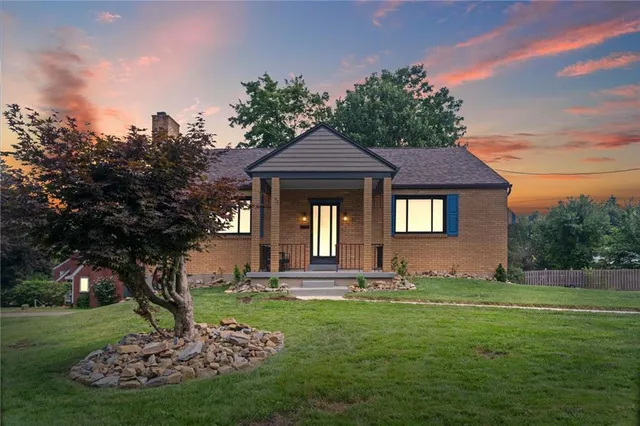 $254,900 | 7872 Mt Carmel Road, Verona, PA 15147