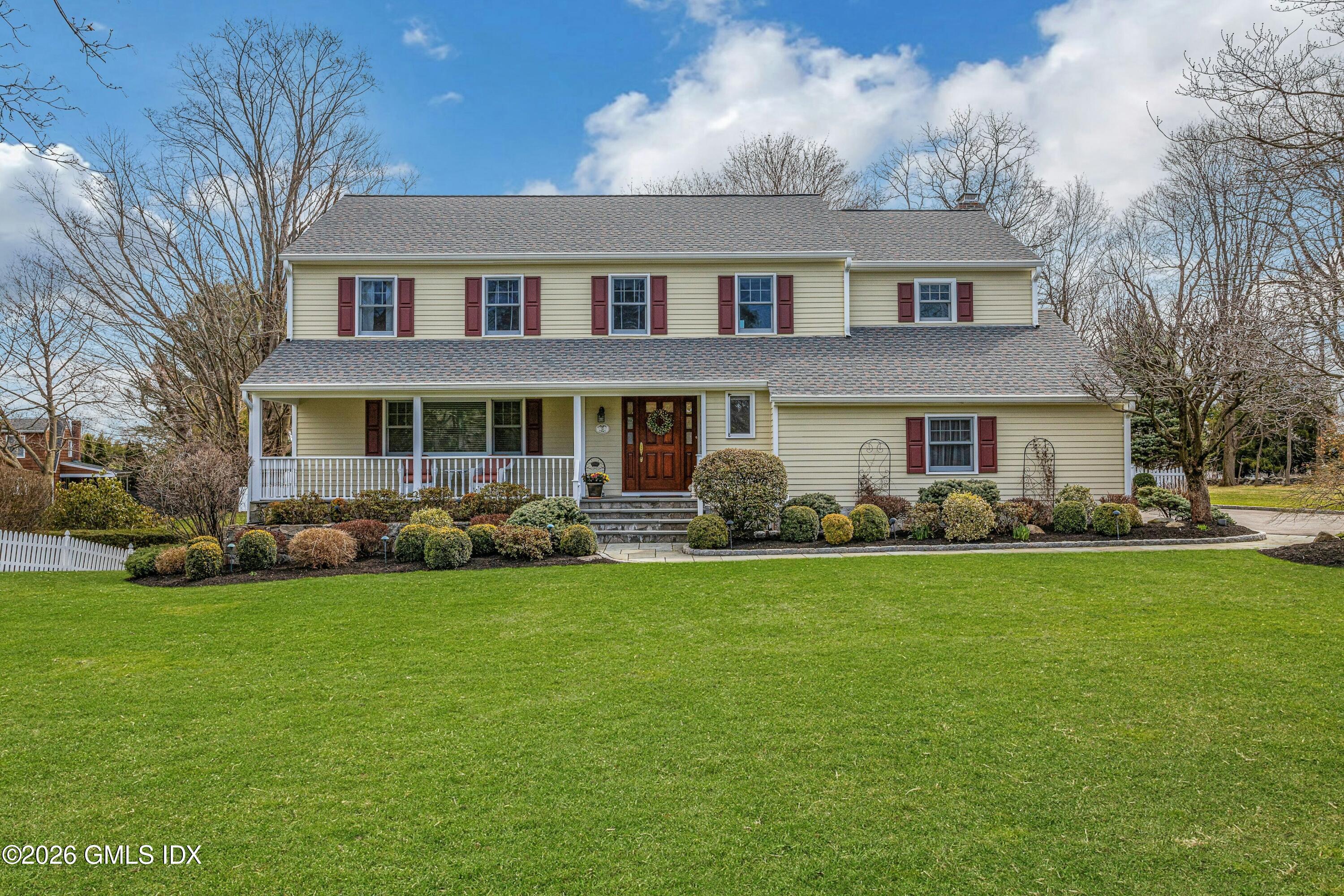 9 Tamarack Place Greenwich, CT 06831 - Photo 1 of 37 001-490919-_X0A0181_14546543