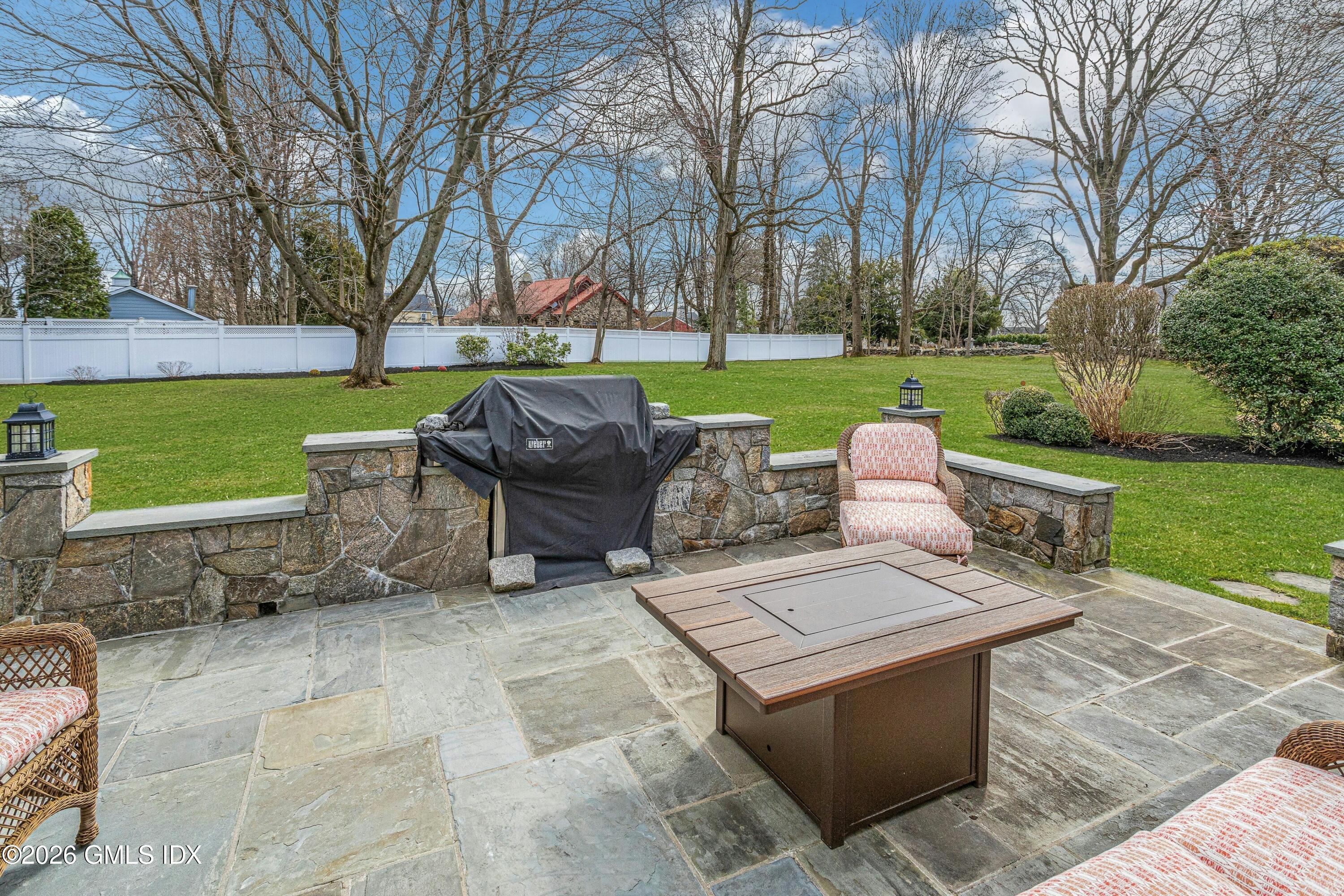 9 Tamarack Place Greenwich, CT 06831 - Photo 31 of 37 041-490919-_X0A0175_14546538