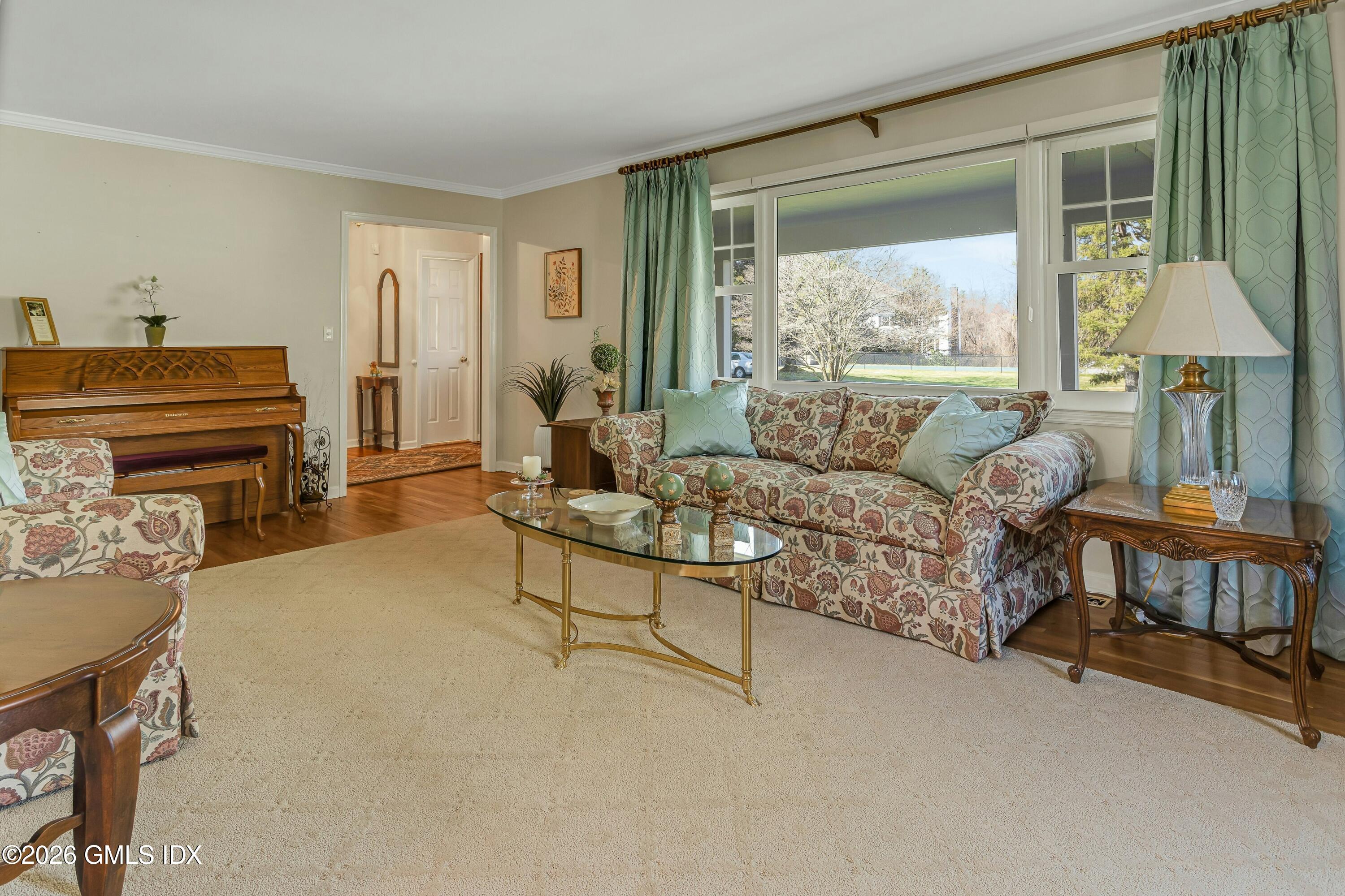 9 Tamarack Place Greenwich, CT 06831 - Photo 5 of 37 011-490919-_X0A0079_14546506