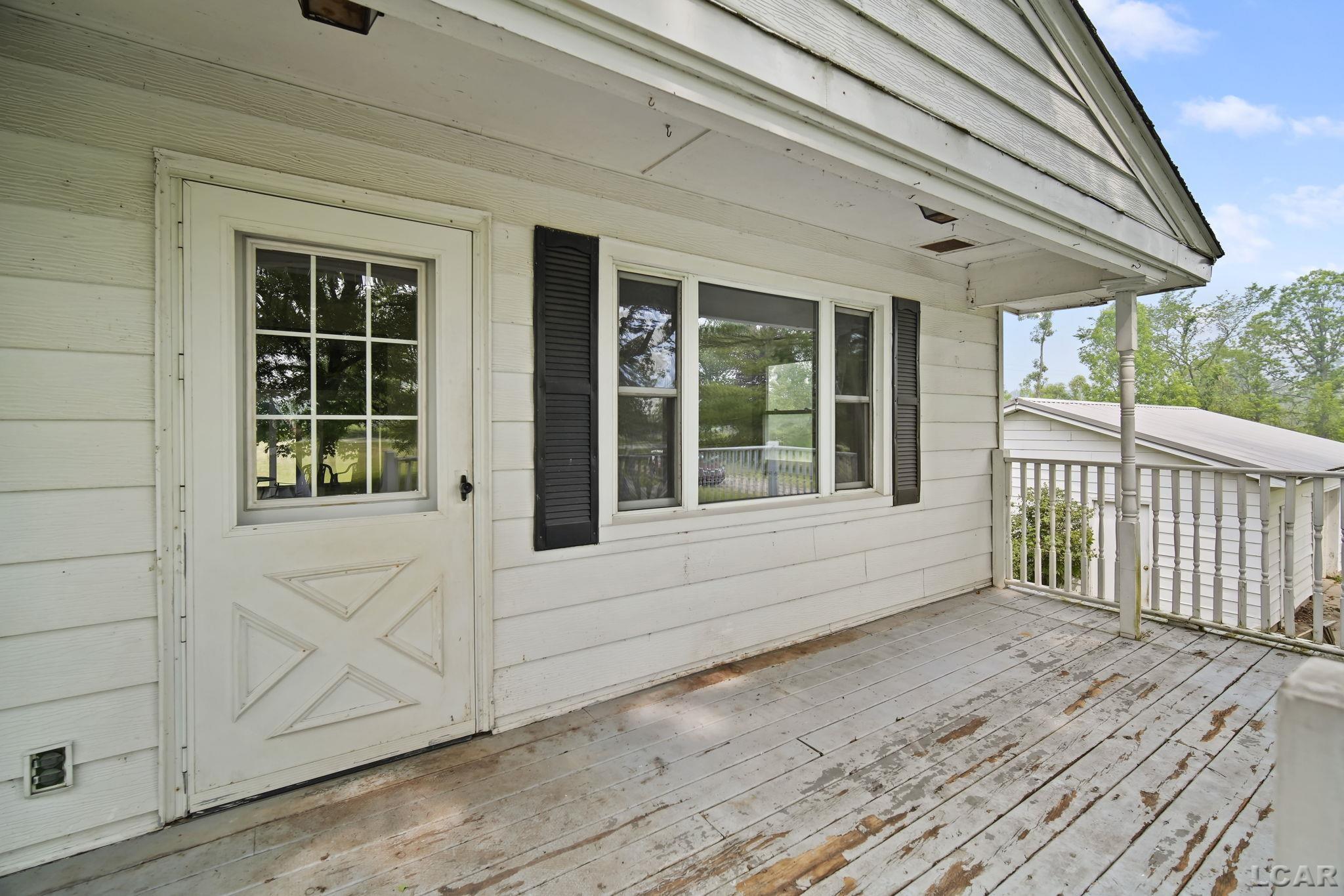 6300 Somerset Road Addison, MI 49220 - Photo 3 of 38 50113973-2.JPG