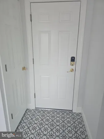 $990 | 5925 Ridge Avenue, Unit 2F, Philadelphia, PA 19128