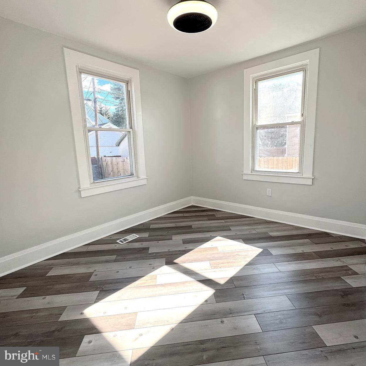 45 Broadship Road Baltimore, MD 21222 - Photo 15 of 32 Gallery Image 15