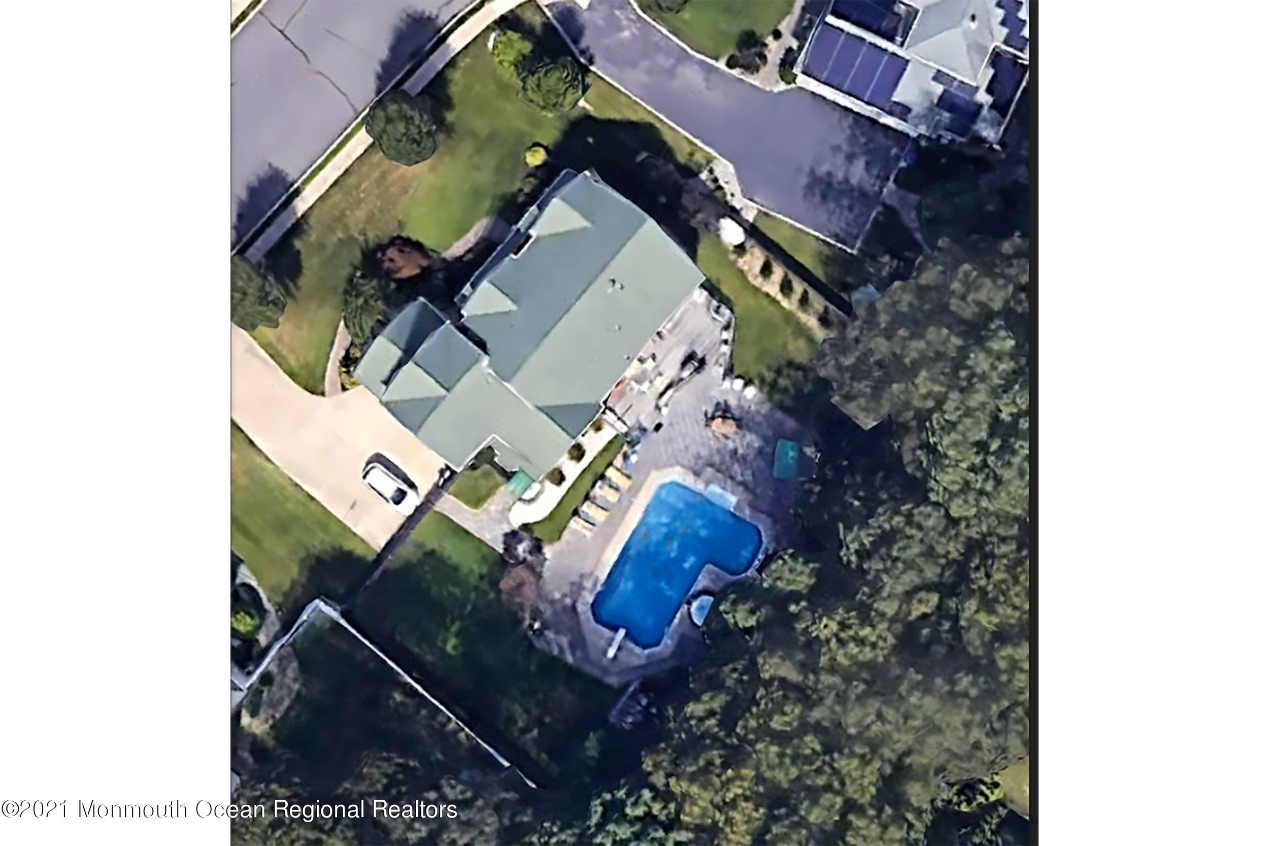 2100 Red Gate Road Allenwood, NJ 08720 - Photo 58 of 61 an aerial view of a house