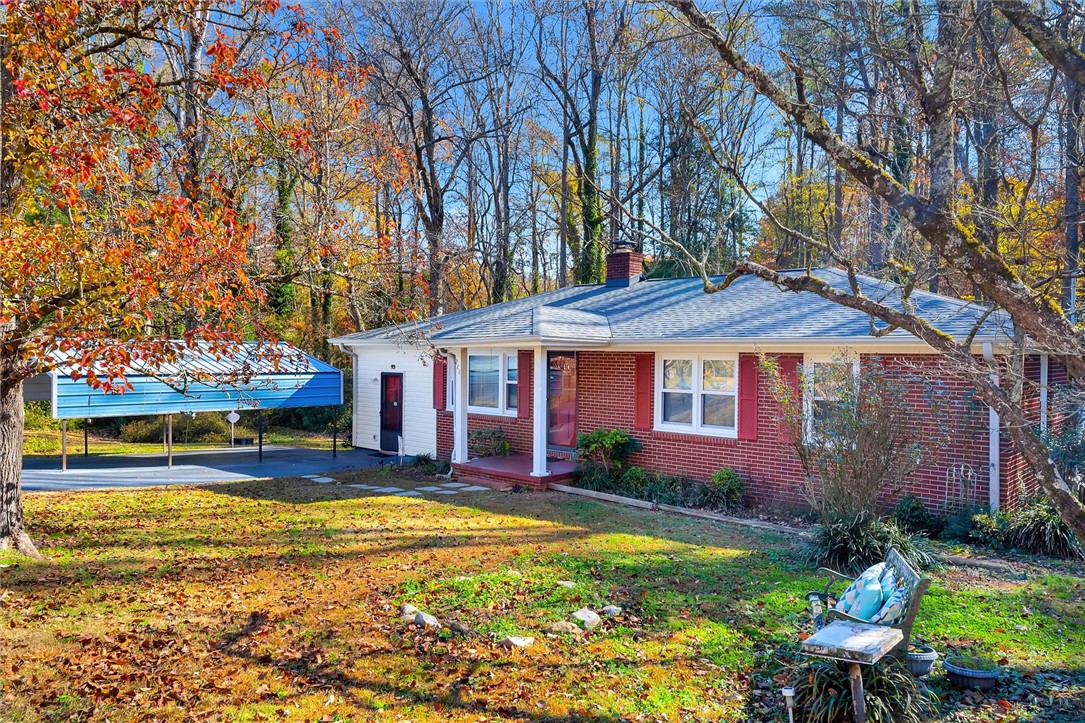 222 Jule Merck Road Norris, SC 29667 - Photo 3 of 28