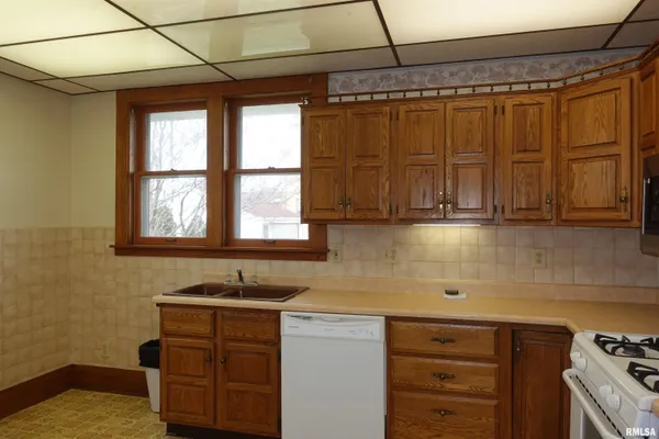 $125,000 | 1348 East Knox Street, Galesburg, IL 61401