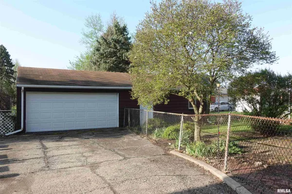 $125,000 | 1348 East Knox Street, Galesburg, IL 61401