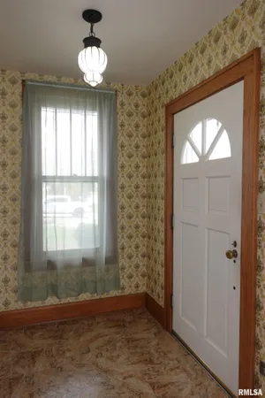 $125,000 | 1348 East Knox Street, Galesburg, IL 61401
