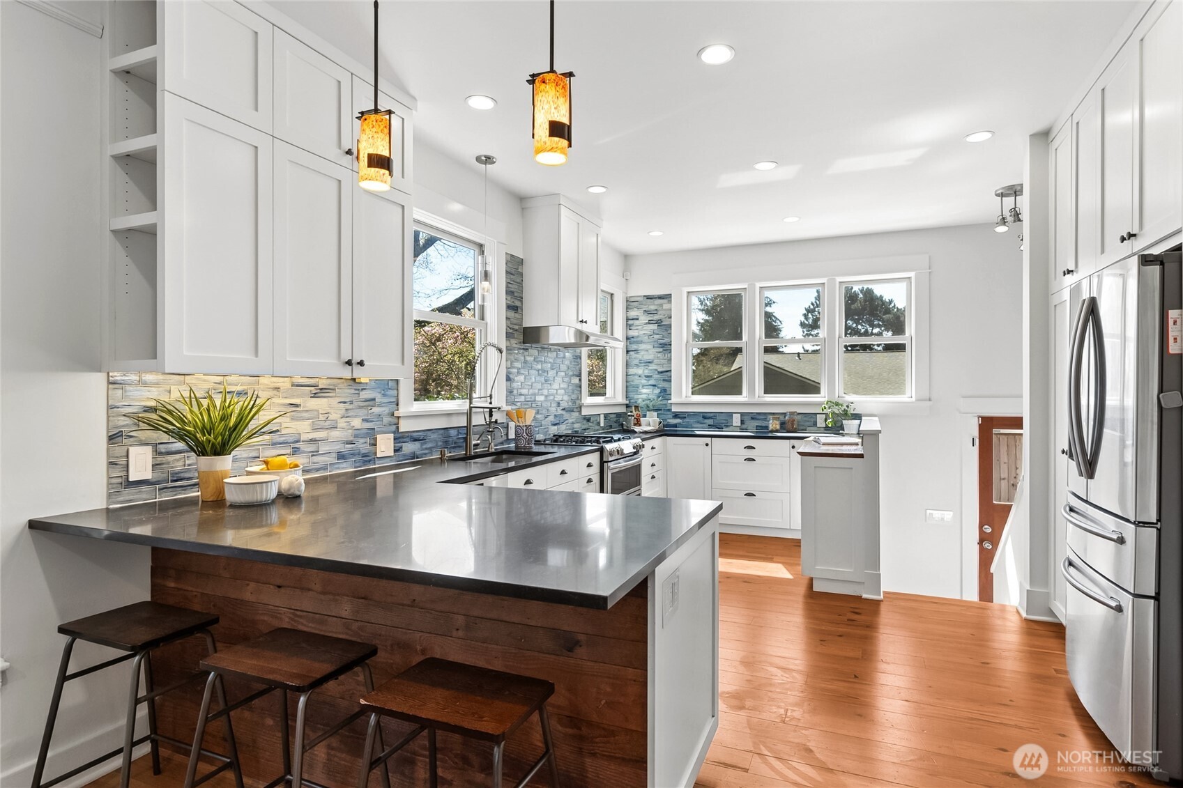 749 North 76th Street Seattle, WA 98103 - Photo 11 of 39