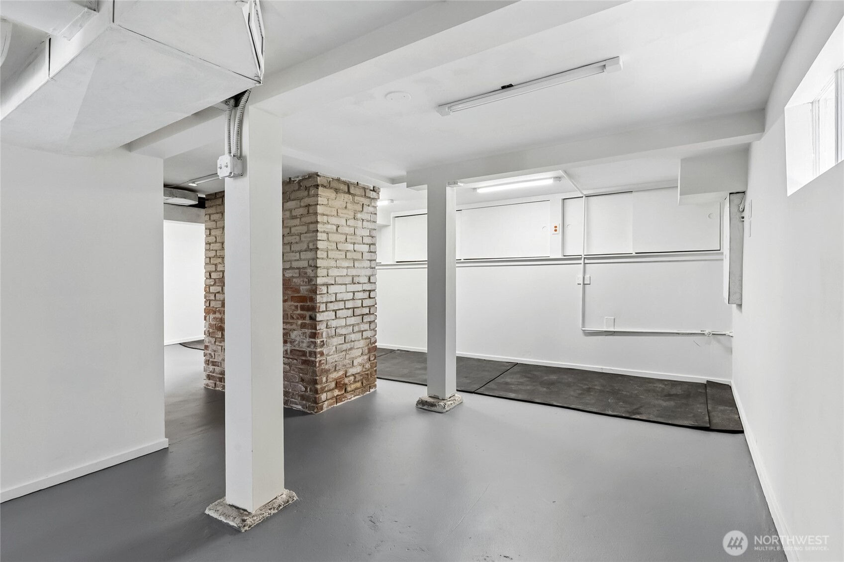 749 North 76th Street Seattle, WA 98103 - Photo 34 of 39