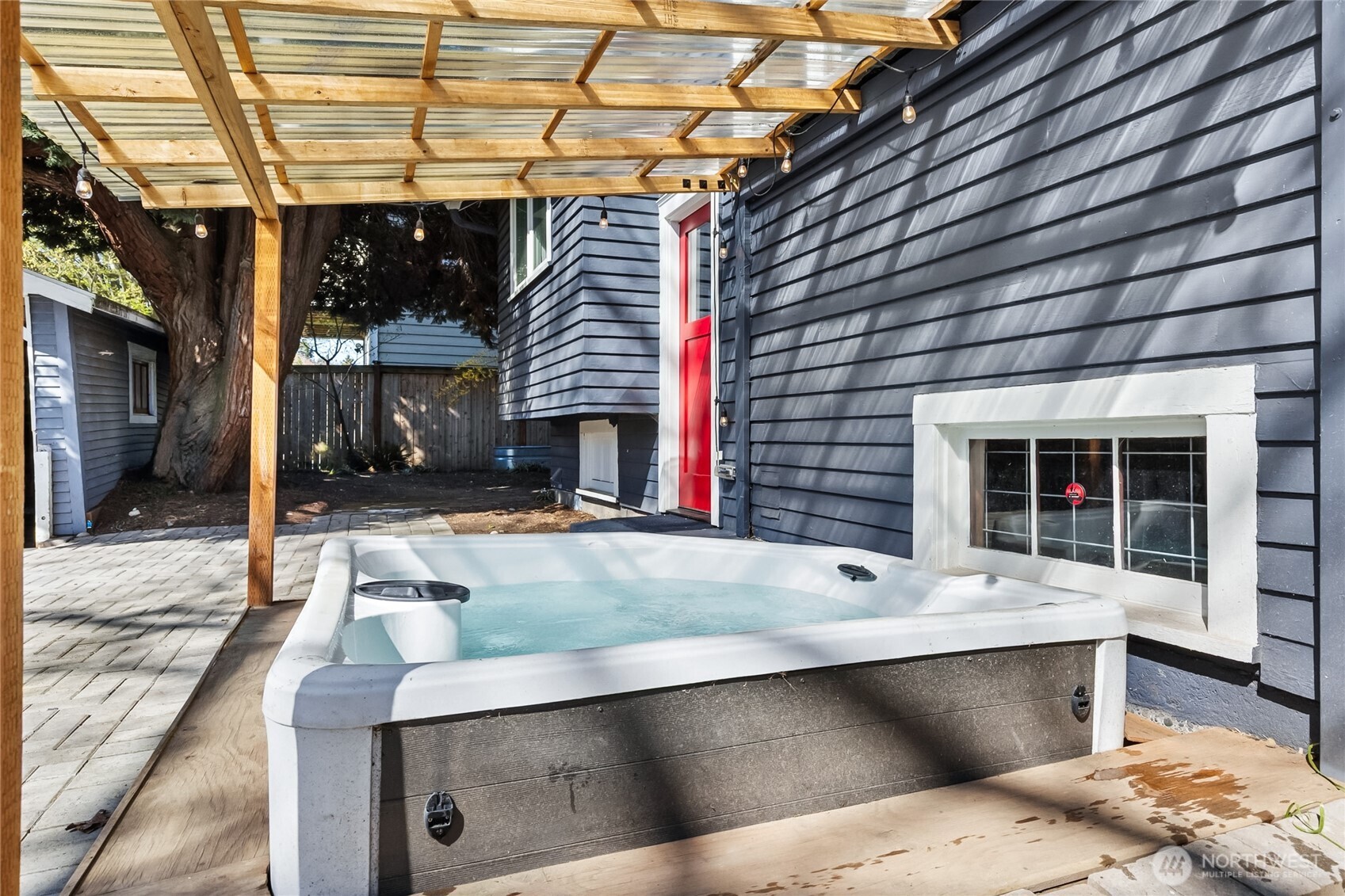 749 North 76th Street Seattle, WA 98103 - Photo 35 of 39