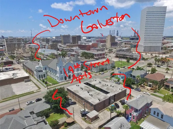 $1,200 | 600 19th Street, Unit 16, Galveston, TX 77550