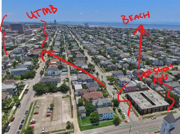 $1,200 | 600 19th Street, Unit 16, Galveston, TX 77550