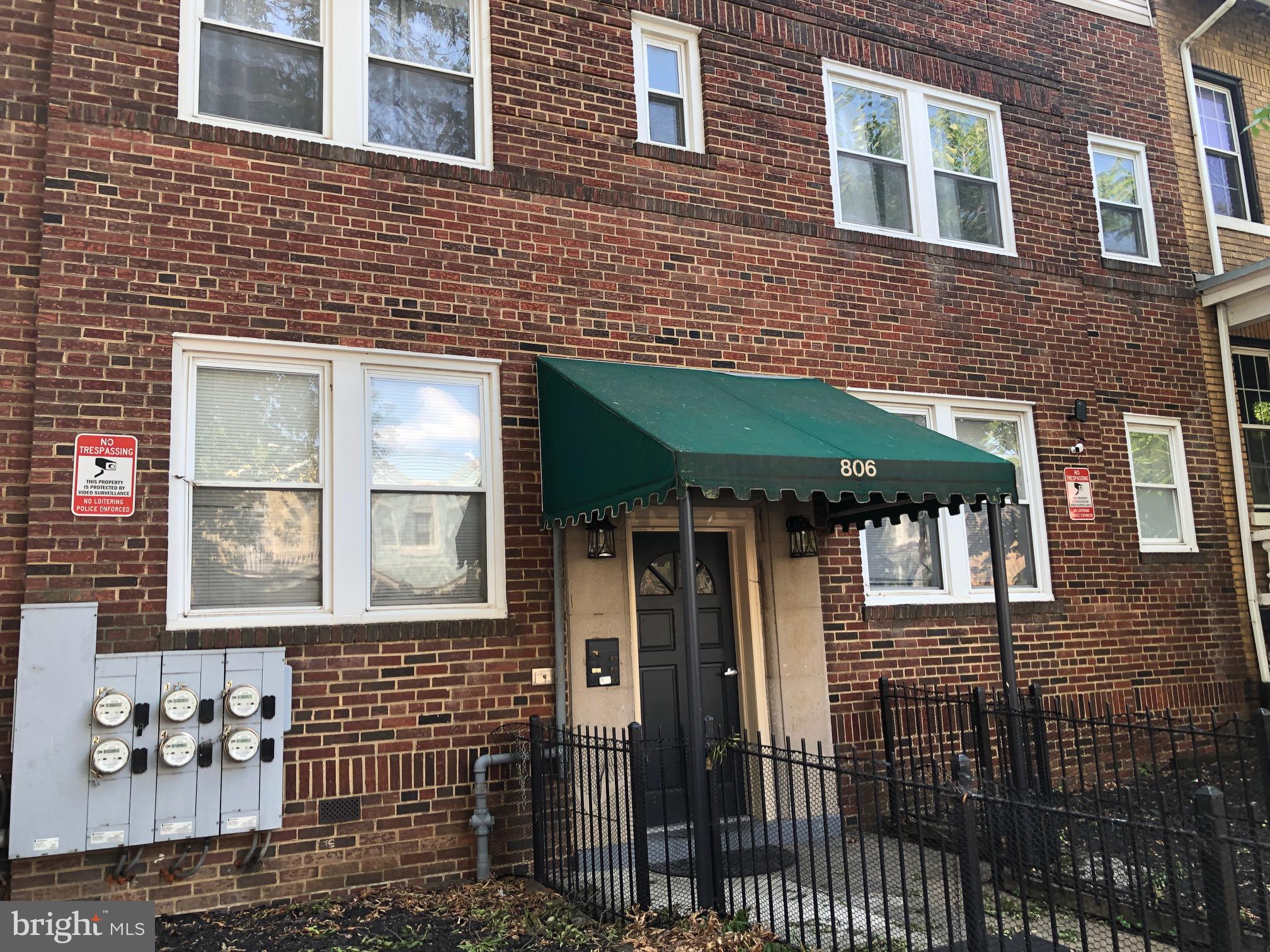 806 8th Street Northeast, Unit 2 Washington, DC 20002 - Photo 12 of 12 Entryway