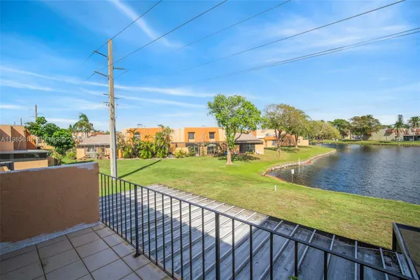 $3,600 | 1451 Northwest 92nd Avenue, Unit 191, Pembroke Pines, FL 33024