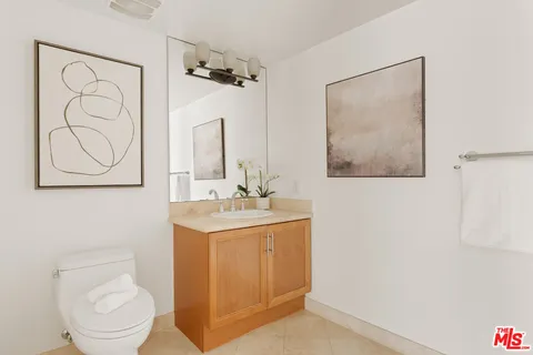 $969,000 | 8238 West Manchester Avenue, Unit 208, Playa del Rey, CA 90293