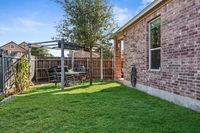 $309,000 | 2950 East Old Settlers Boulevard, Unit 96, Round Rock, TX 78665