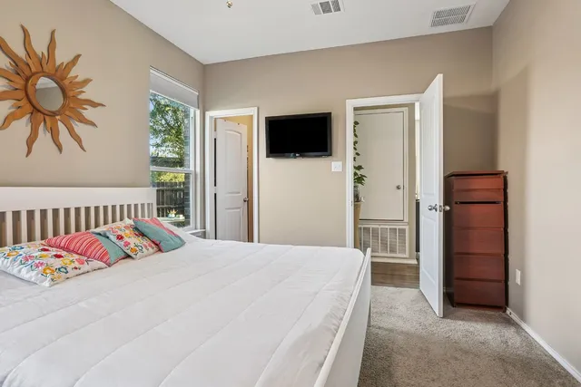 $309,000 | 2950 East Old Settlers Boulevard, Unit 96, Round Rock, TX 78665