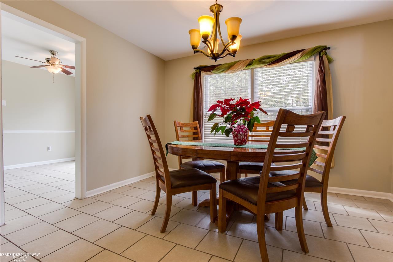 26345 Middlebelt Road Farmington, MI 48334 - Photo 5 of 28 31312535-4.JPG