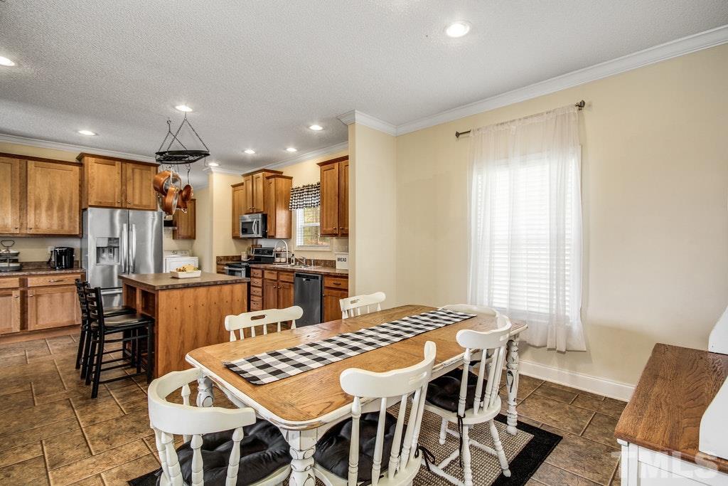 80 Willis Road Garner, NC 27529 - Photo 2 of 24 Gallery Image 2