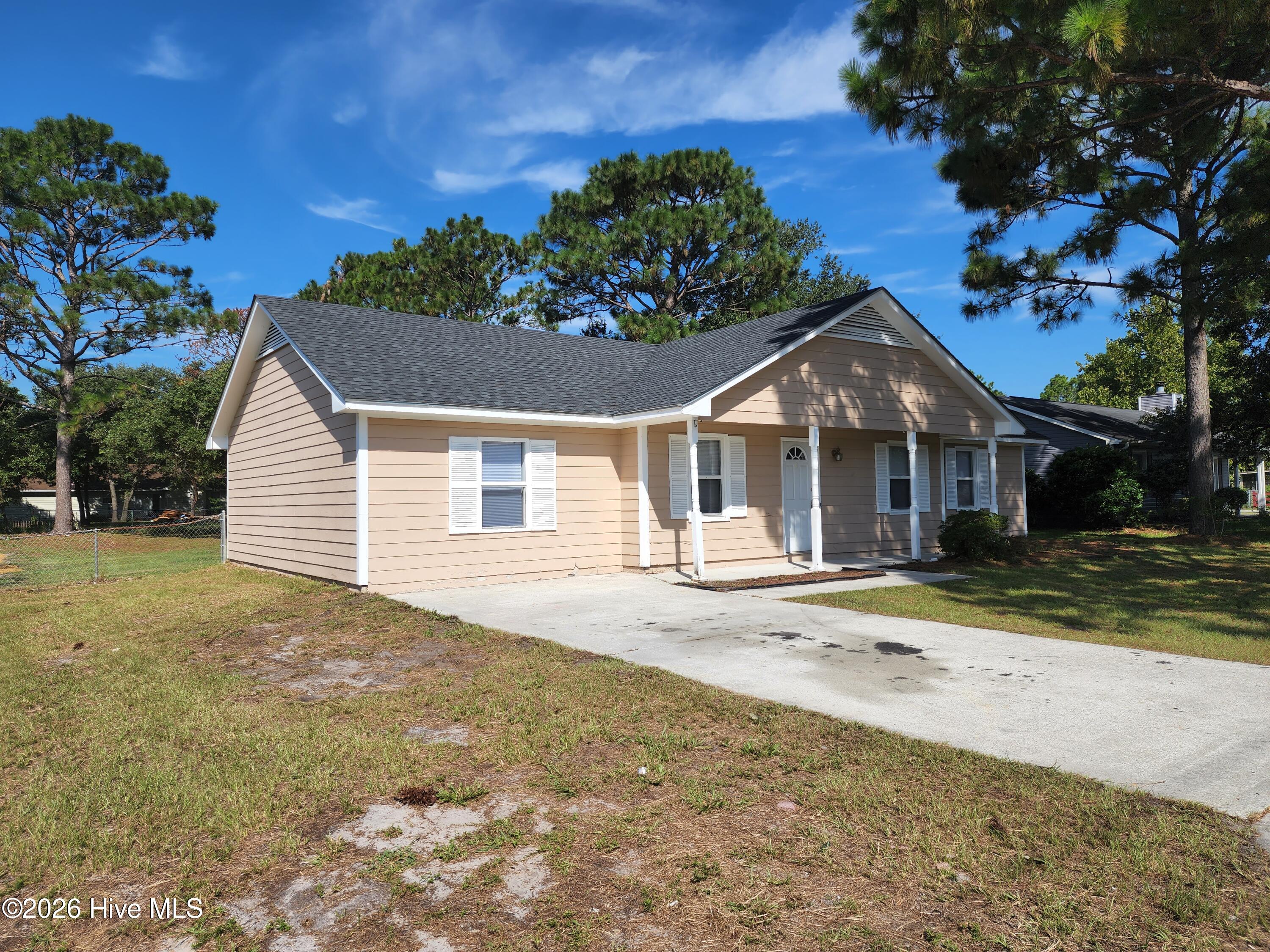 602 Sand Ridge Road Hubert, NC 28539 - Photo 3 of 26