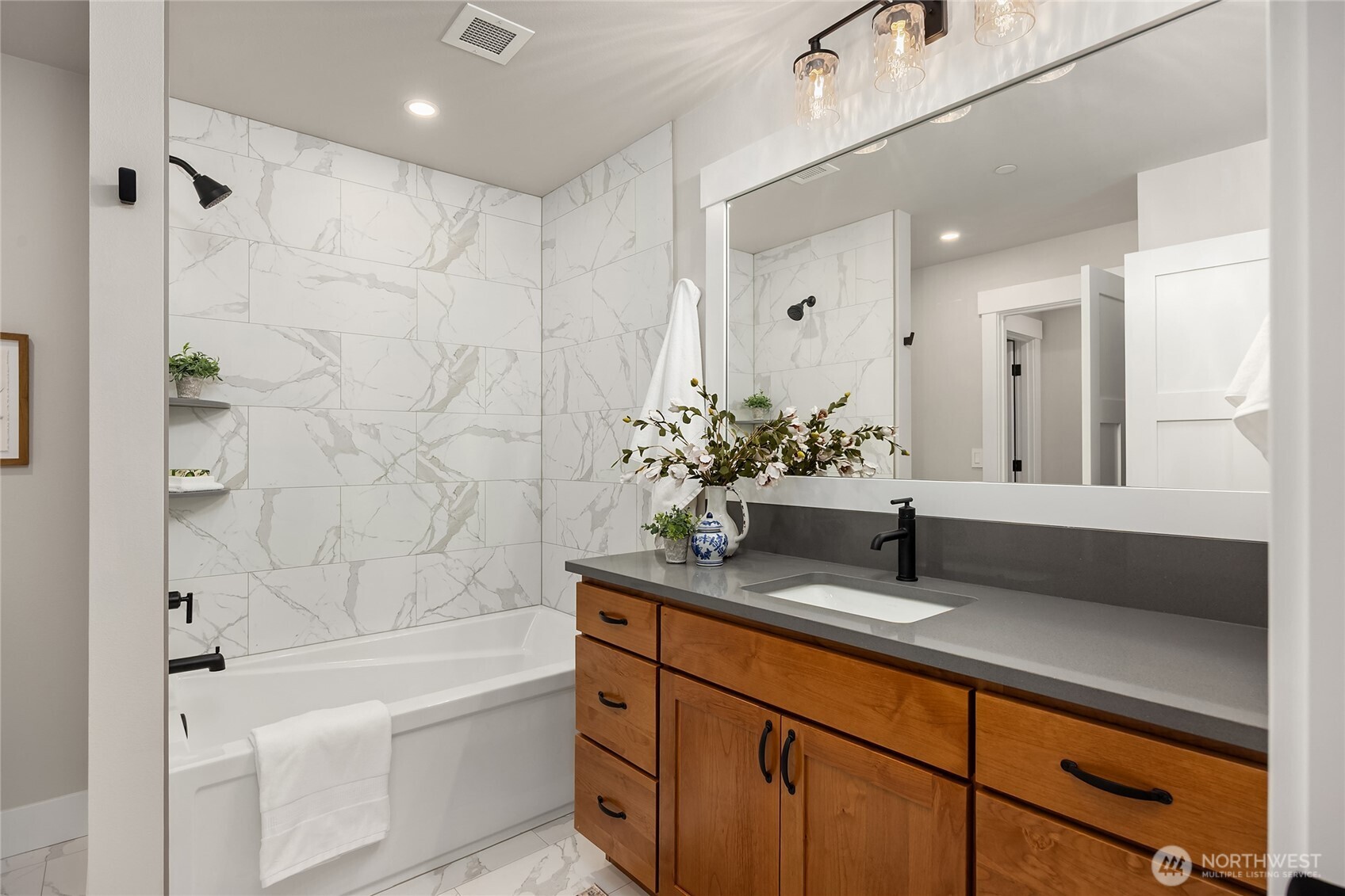 7535 Northeast West Port Madison Road Bainbridge Island, WA 98110 - Photo 26 of 40