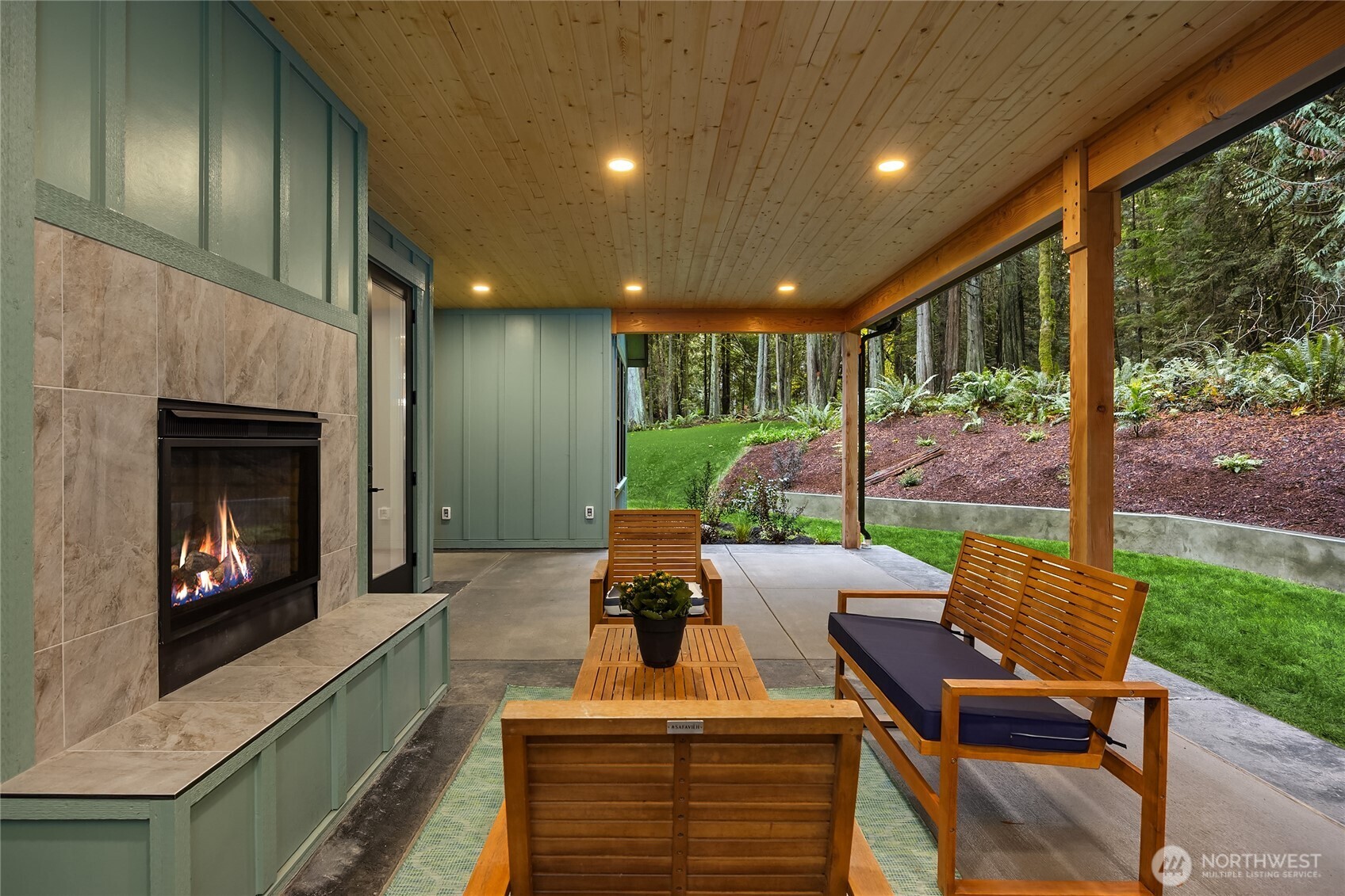 7535 Northeast West Port Madison Road Bainbridge Island, WA 98110 - Photo 7 of 40