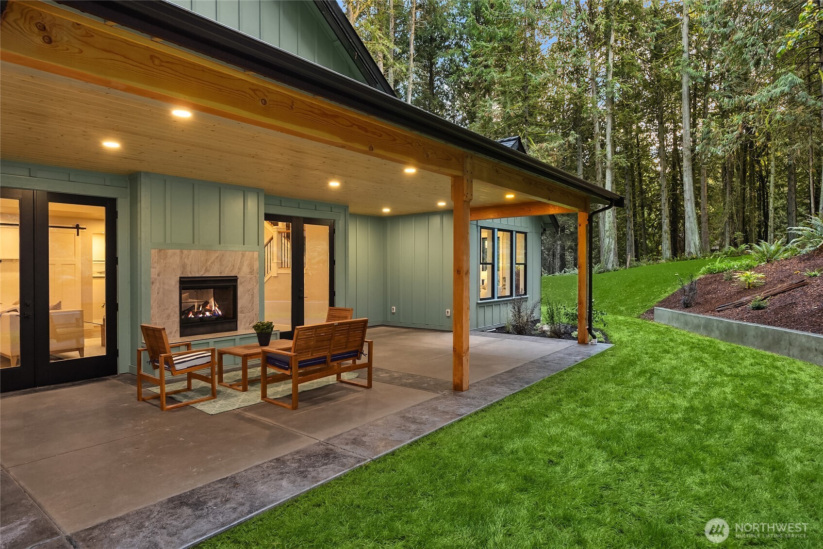 7535 Northeast West Port Madison Road Bainbridge Island, WA 98110 - Photo 8 of 40