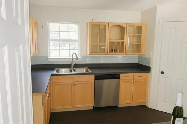 $159,900 | 813 Hackamore Street, White Settlement, TX 76108