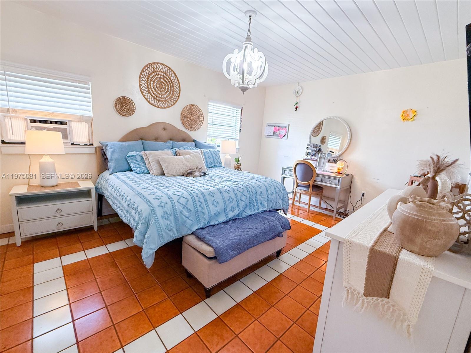 Hialeah Hialeah, FL 33012 - Photo 16 of 27