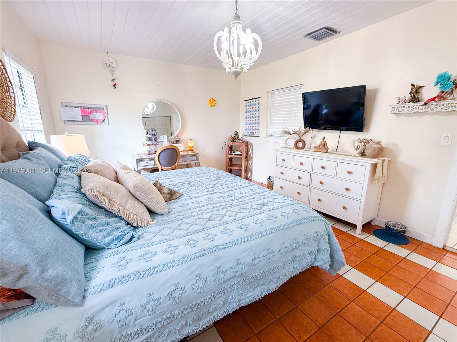 Hialeah Hialeah, FL 33012 - Photo 18 of 27