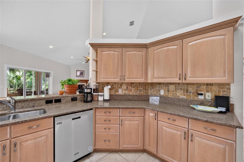 19040 Northwest 88th Avenue Road Reddick, FL 32686 - Photo 16 of 69 Gallery Image 16