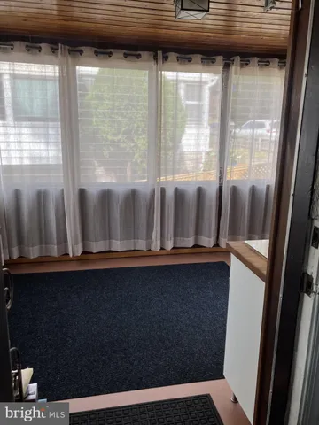 a close view of sink