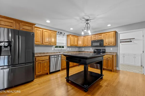 $315,000 | 155 Dogwood Lane, Spring City, TN 37381