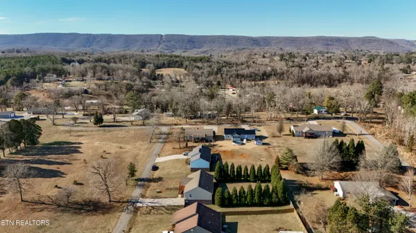 $315,000 | 155 Dogwood Lane, Spring City, TN 37381