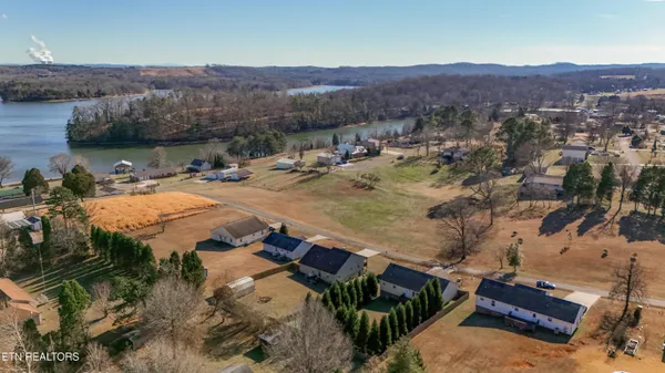 $315,000 | 155 Dogwood Lane, Spring City, TN 37381