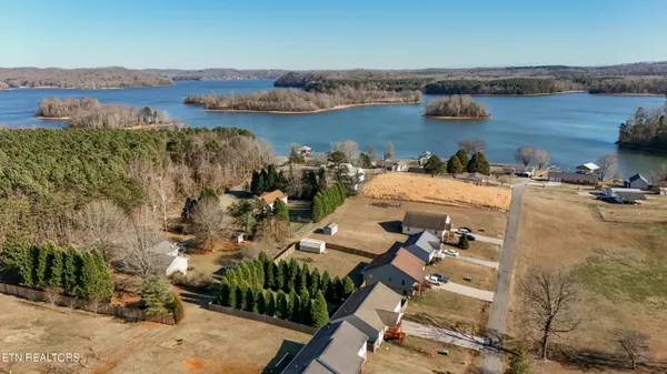 $315,000 | 155 Dogwood Lane, Spring City, TN 37381