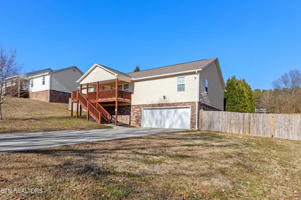 $315,000 | 155 Dogwood Lane, Spring City, TN 37381