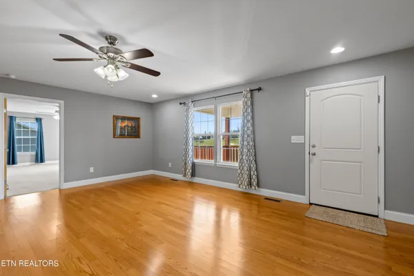 $315,000 | 155 Dogwood Lane, Spring City, TN 37381