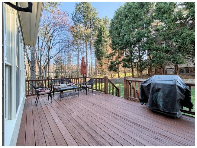 8000 Kukui Court Raleigh, NC 27613 - Photo 23 of 25 Deck