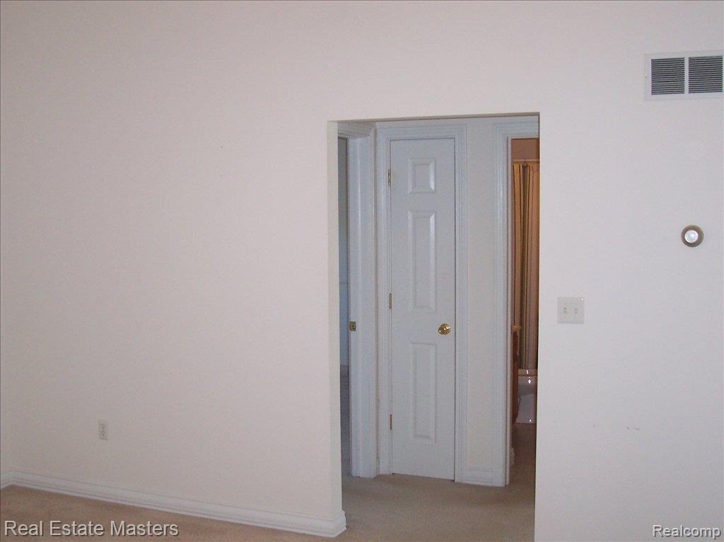 1372 Allen Road Smiths Creek, MI 48074 - Photo 10 of 16 GREAT ROOM